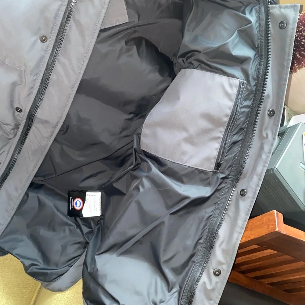 Canada Goose Mens MacMillan Slim Fit Hooded Parka - Picture 6 of 10